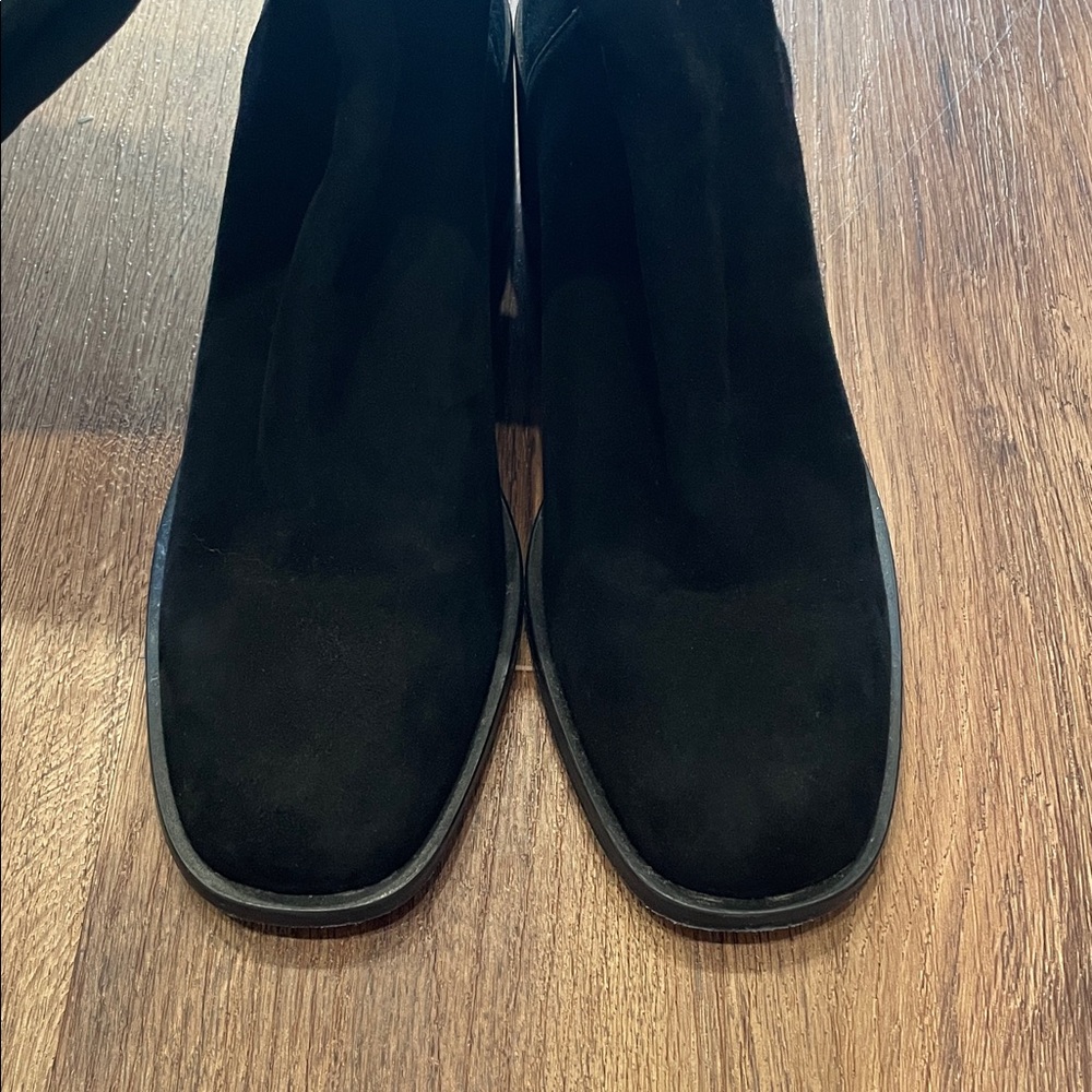 Stuart Weitzman 5050 Finn 55mm Suede Knee High Boots - Picture 3 of 7